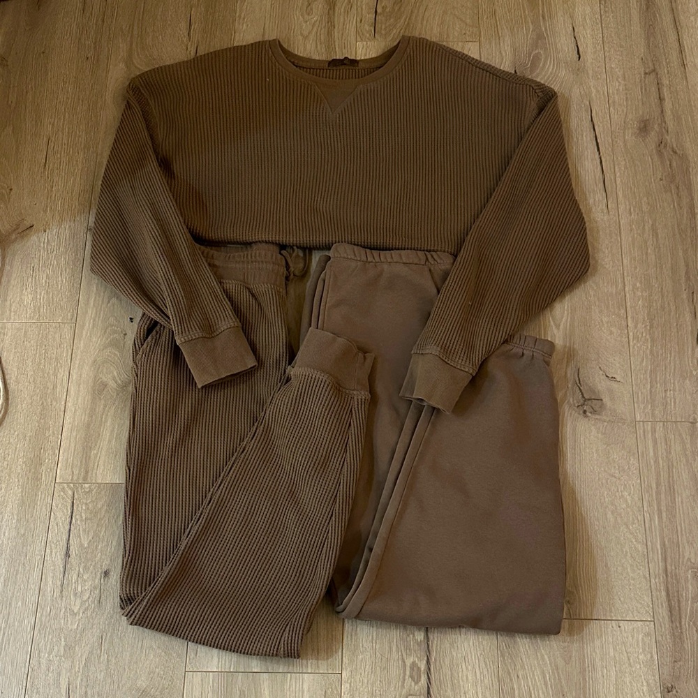NUUDS Winter Lot Med/Large Sweatsuit/Waffle Knit Set!